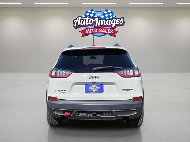 2019 Jeep Cherokee Trailhawk photo 20