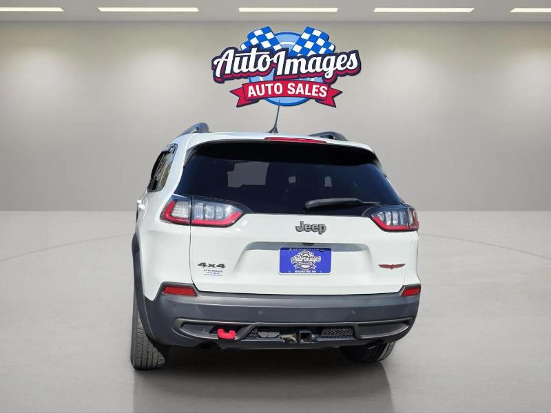 2019 Jeep Cherokee Trailhawk photo 21