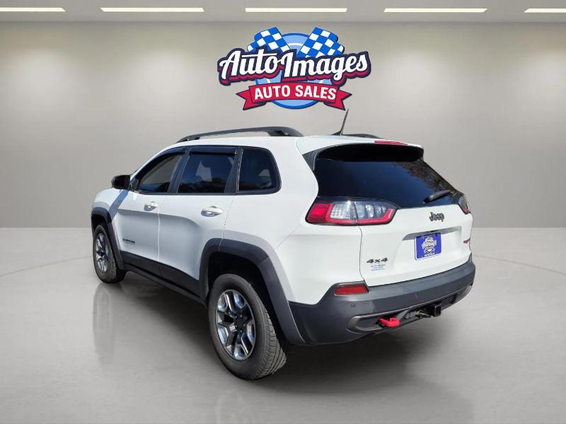 2019 Jeep Cherokee Trailhawk photo 22