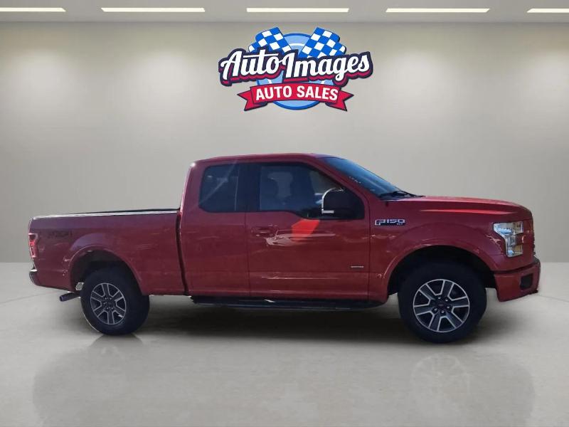 Ford F-150 4WD SuperCab 145" Lariat 2016