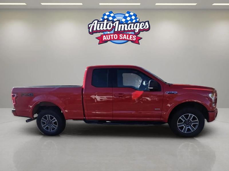 Ford F-150 4WD SuperCab 145" Lariat 2016