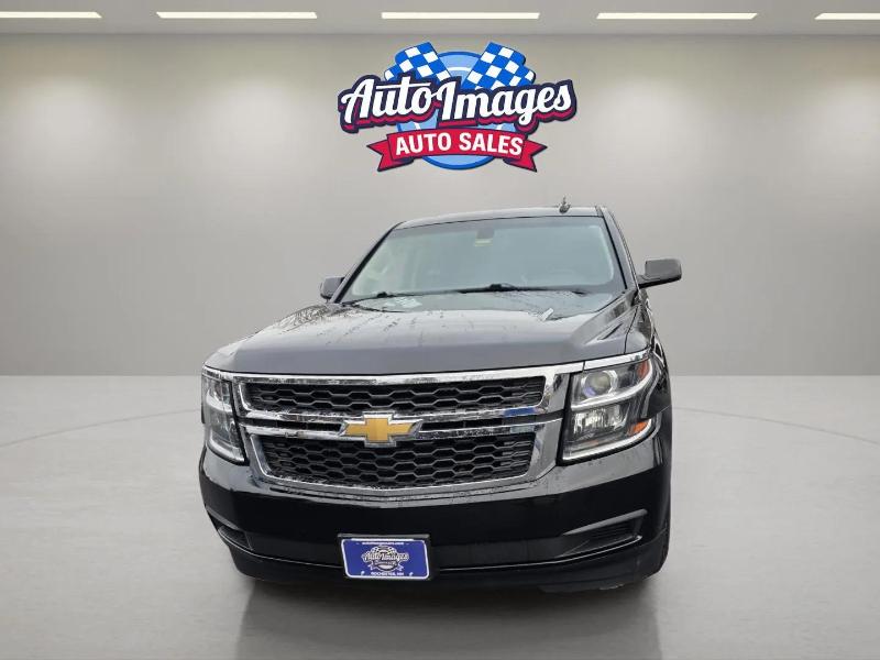 2015 Chevrolet Tahoe LS photo 3