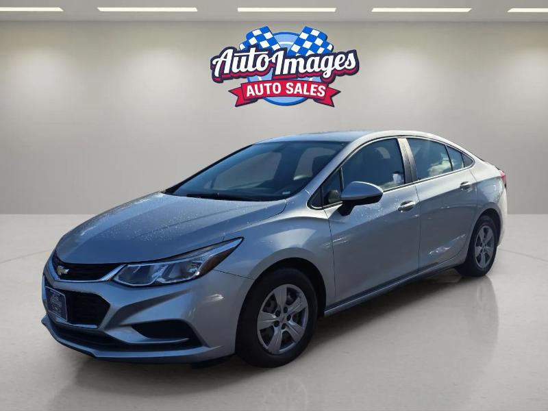 2017 Chevrolet Cruze 4dr Sdn 1.4L LS w/1SB