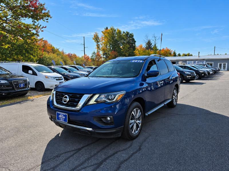 2019 Nissan Pathfinder 4x4 SL