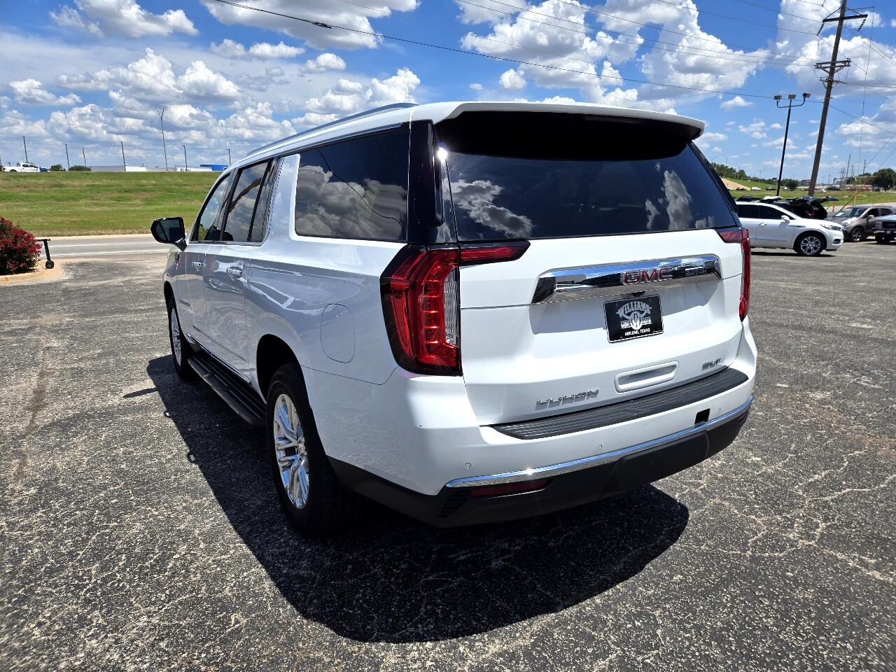 2023 Gmc Yukon XL SLT photo 5