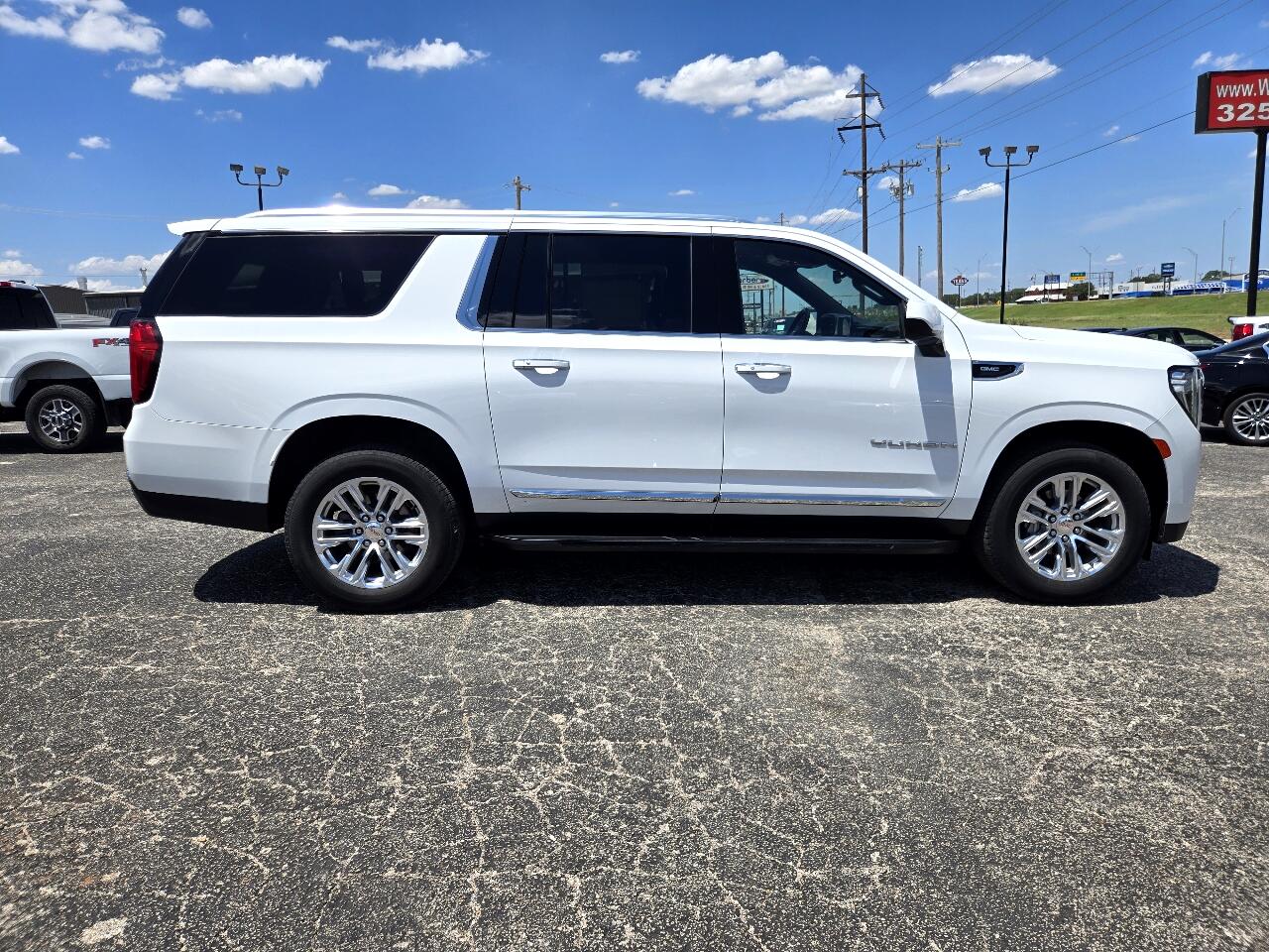2023 Gmc Yukon XL SLT photo 8