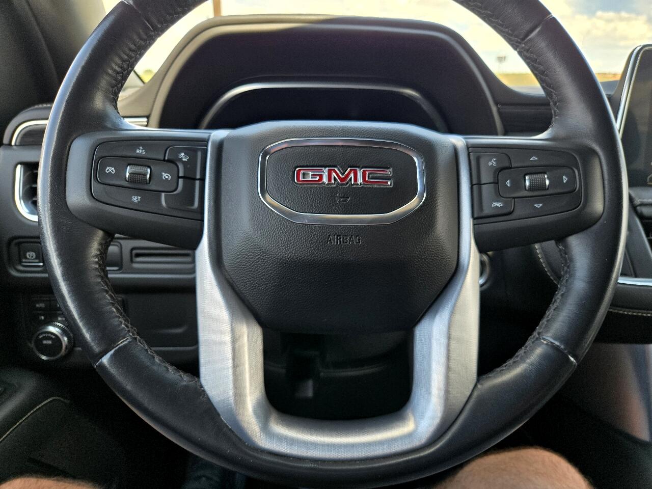 2023 Gmc Yukon XL SLT photo 24
