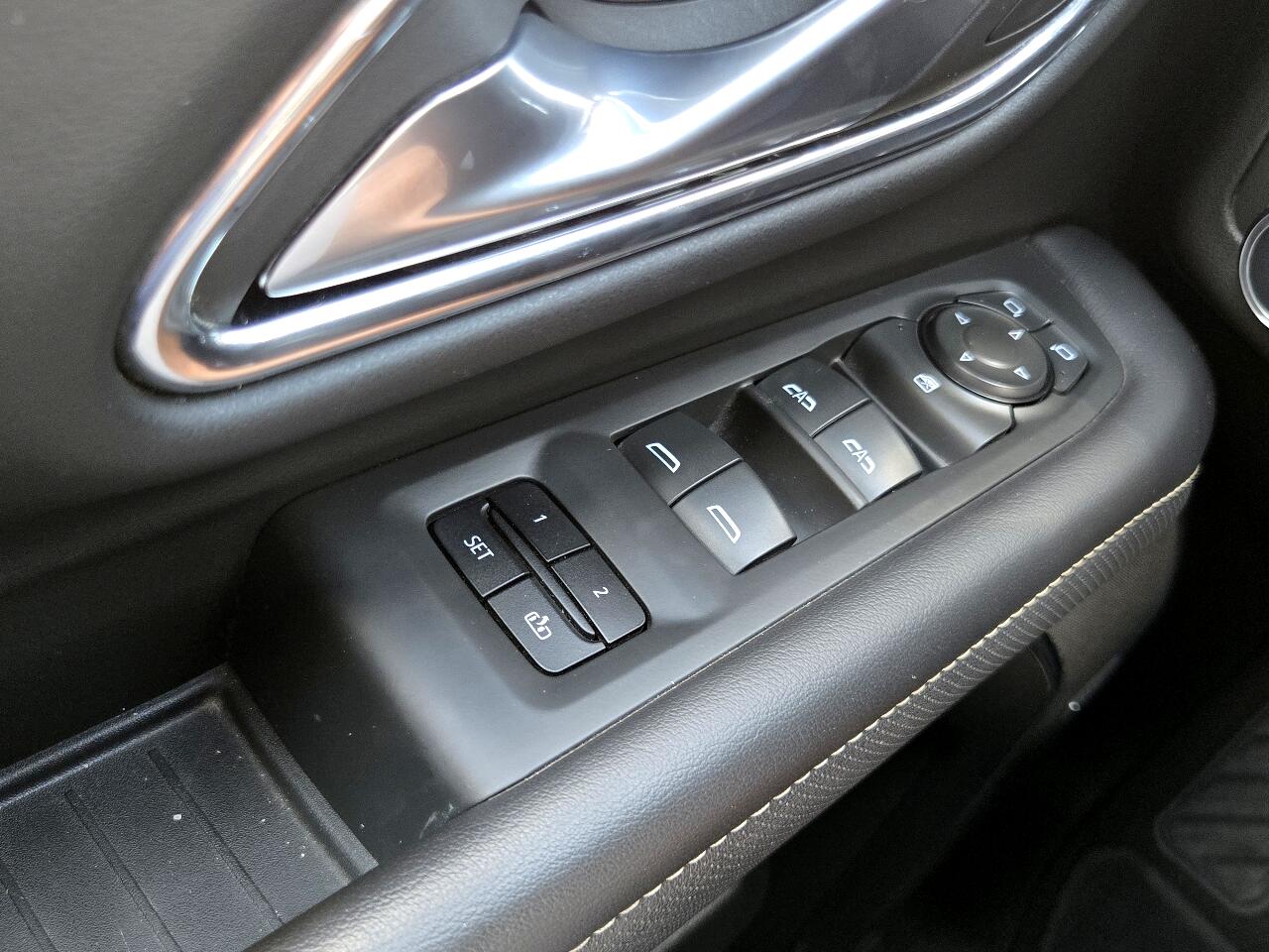 2023 Gmc Yukon XL SLT photo 26