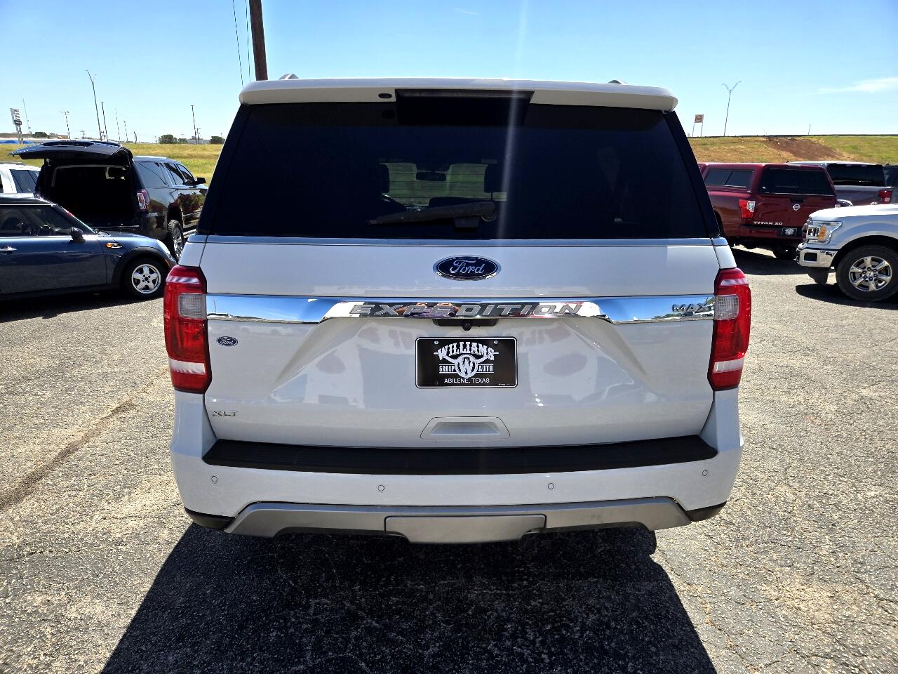 2021 Ford Expedition MAX XLT photo 6