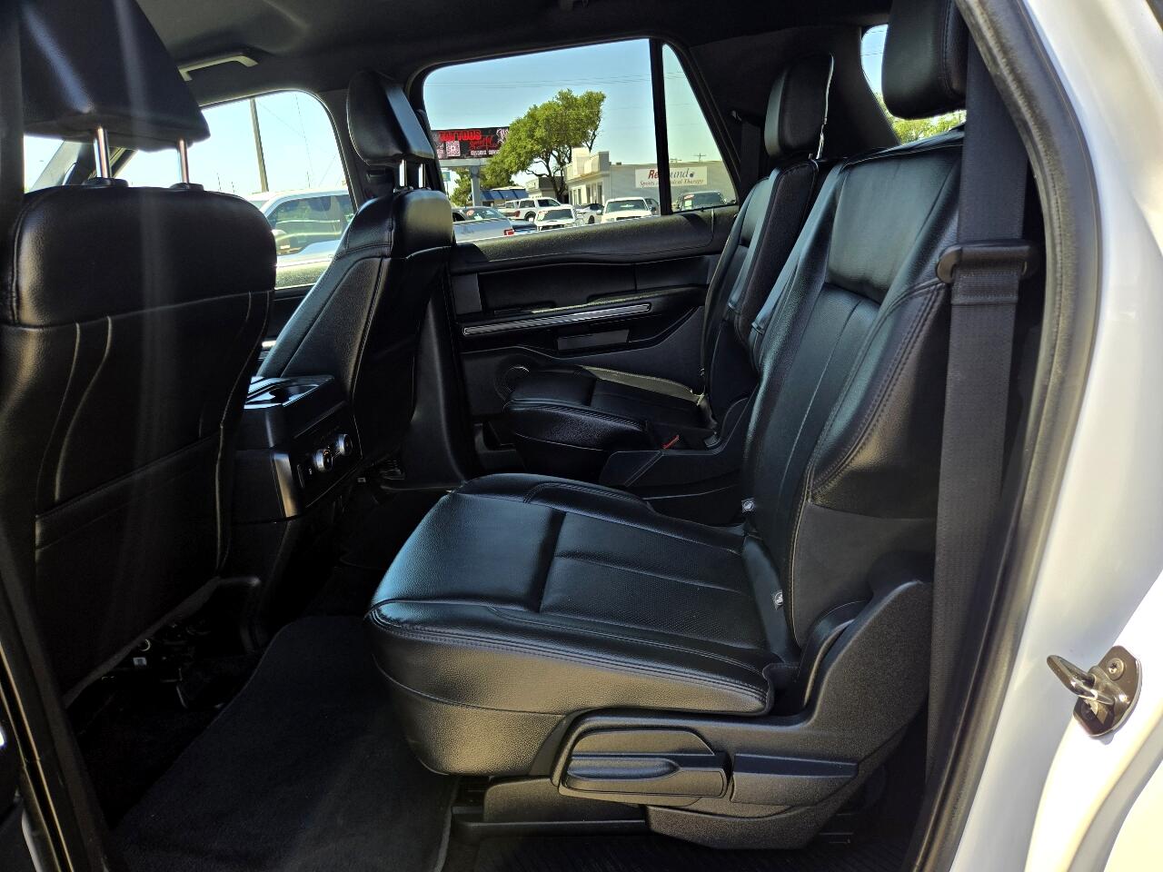 2021 Ford Expedition MAX XLT photo 13