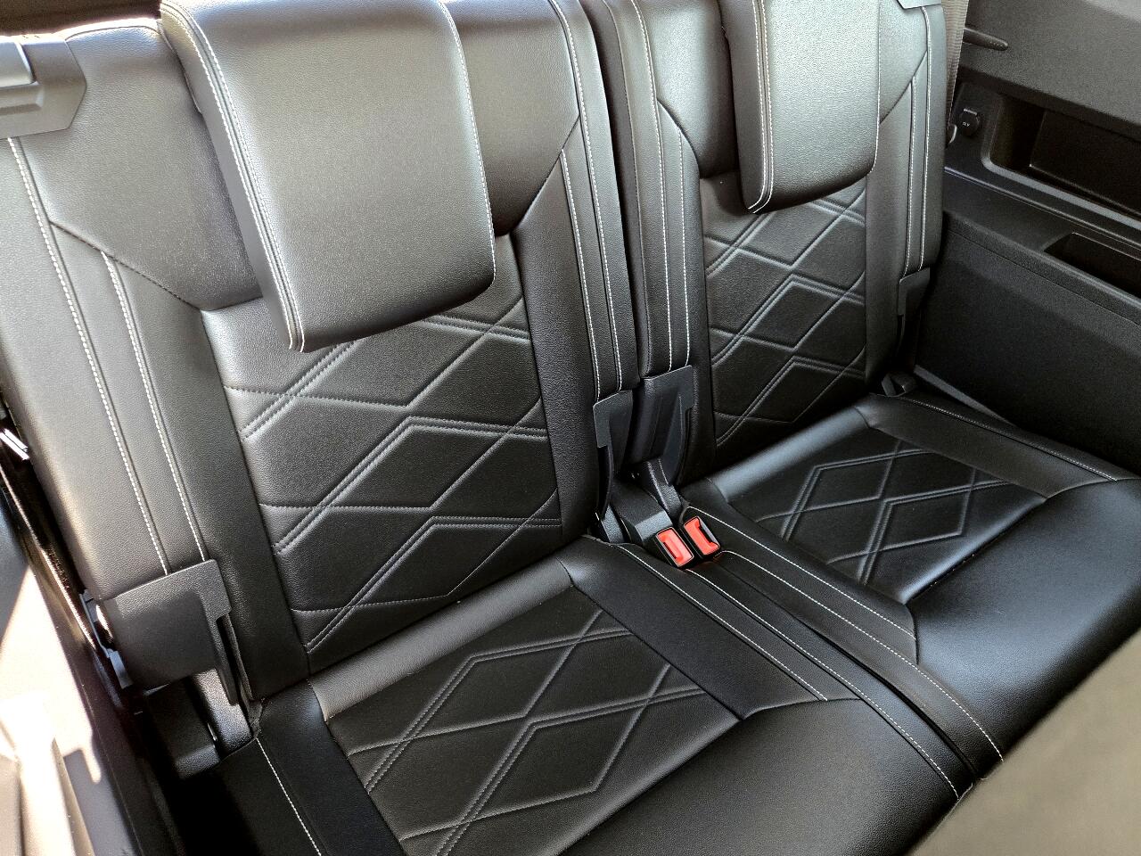 2024 Volkswagen Atlas SE Technology photo 14