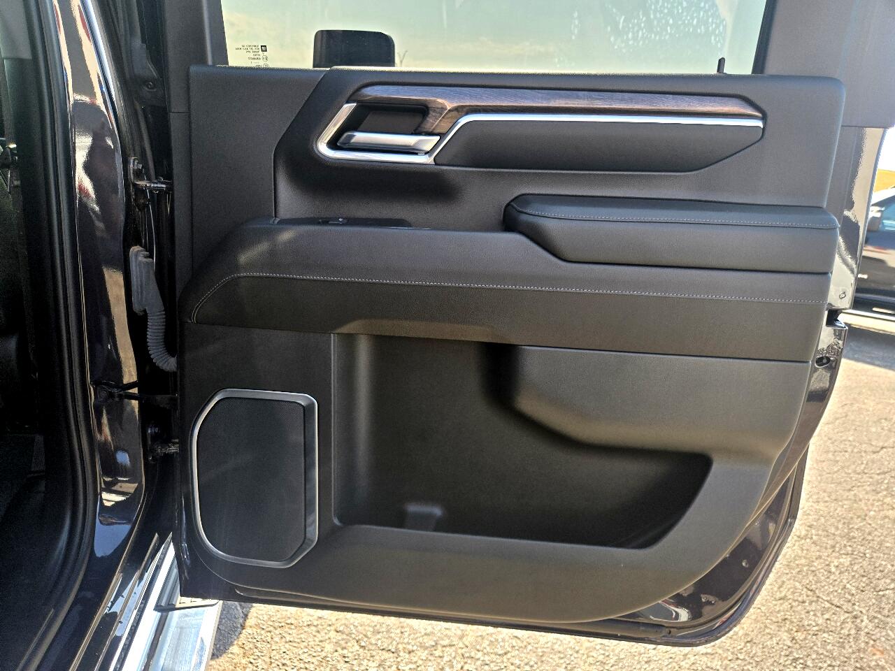 2024 Chevrolet Silverado 2500HD LTZ photo 13