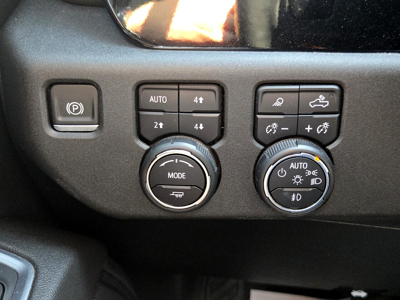 2024 Chevrolet Silverado 2500HD LTZ photo 21