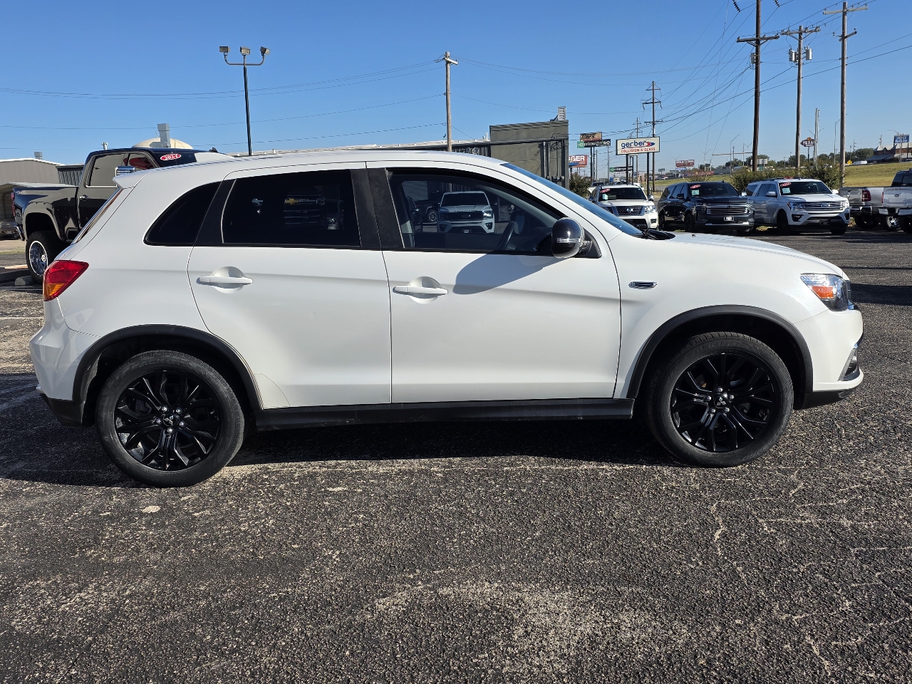 2019 Mitsubishi Outlander Sport ES photo 6
