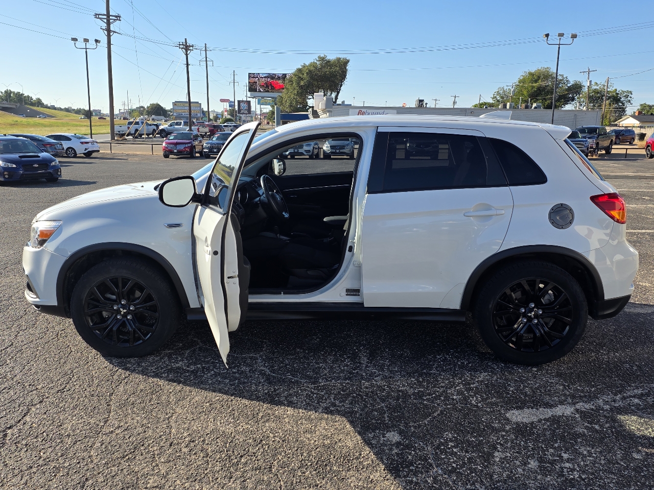 2019 Mitsubishi Outlander Sport ES photo 7