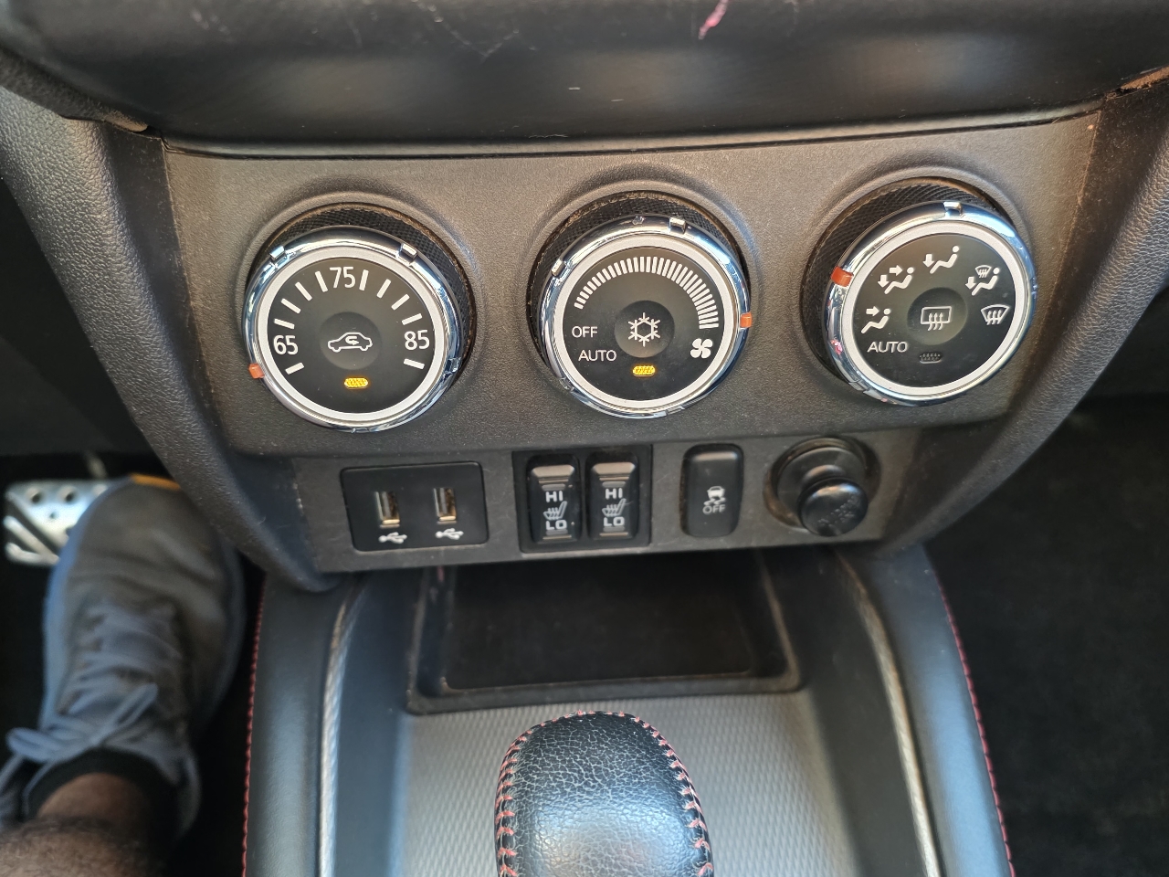 2019 Mitsubishi Outlander Sport ES photo 18
