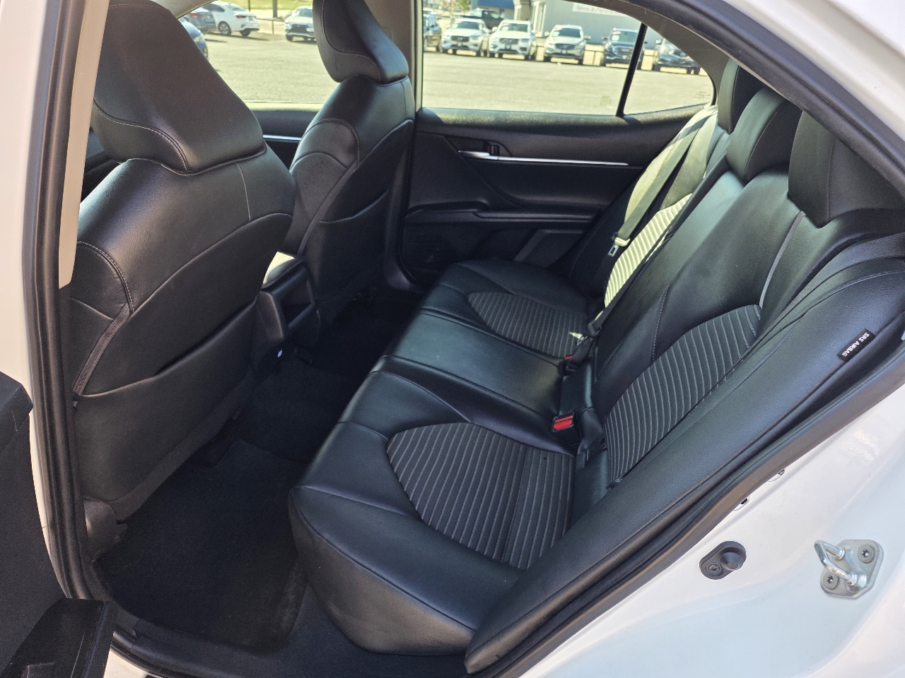 2021 Toyota Camry SE photo 12