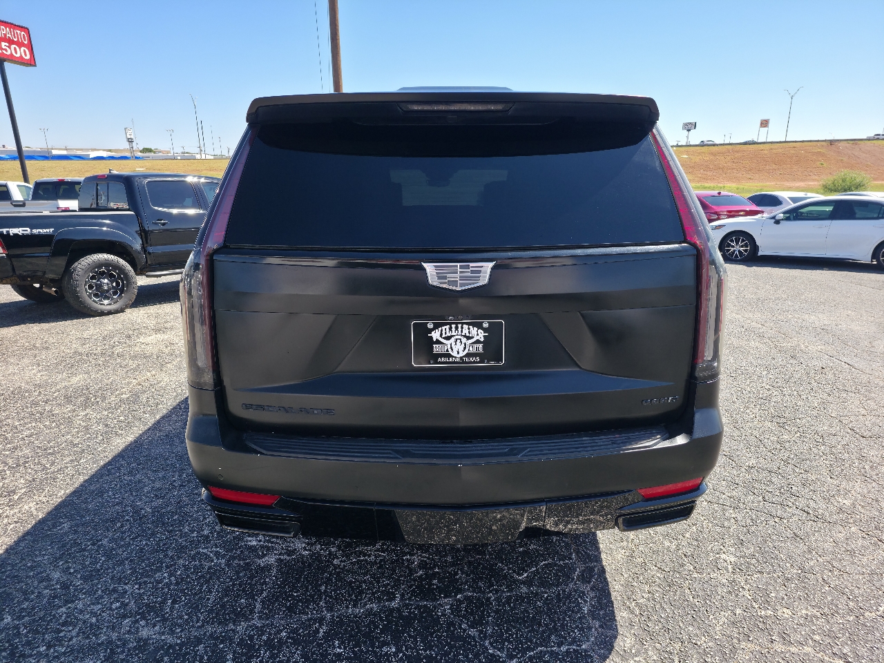 2023 Cadillac Escalade ESV Sport photo 4