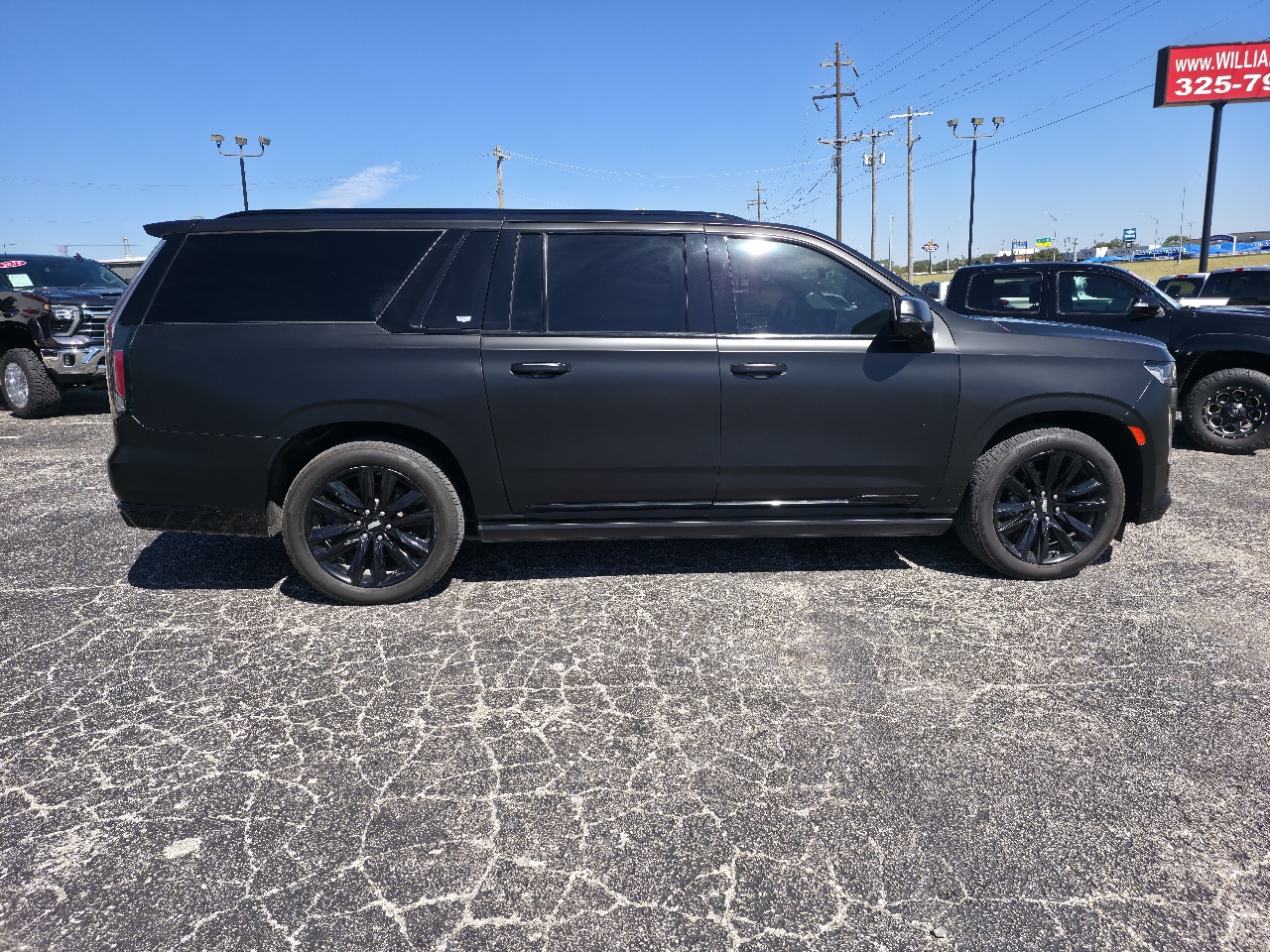 2023 Cadillac Escalade ESV Sport photo 6
