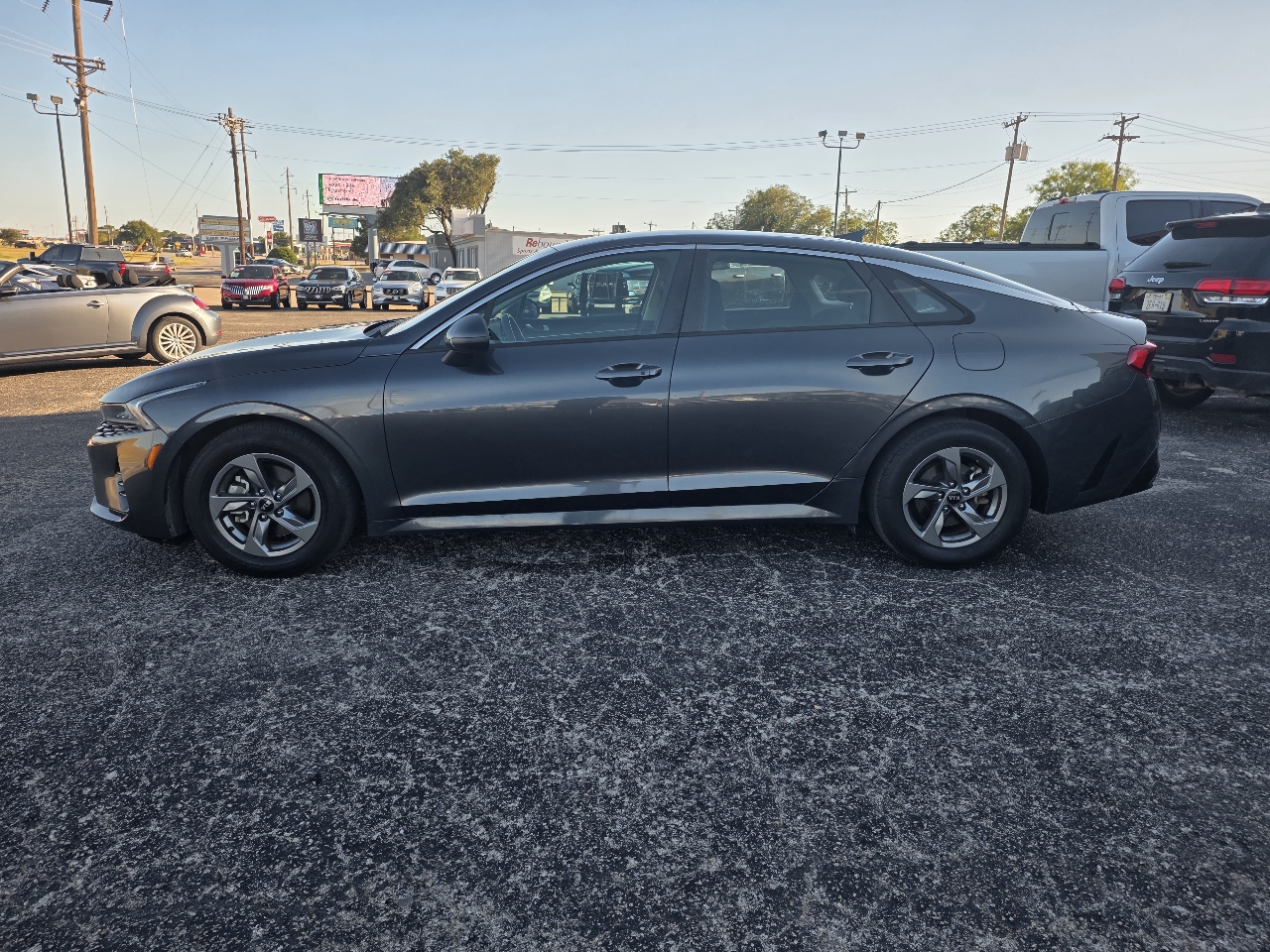 2021 Kia K5 LXS photo 4