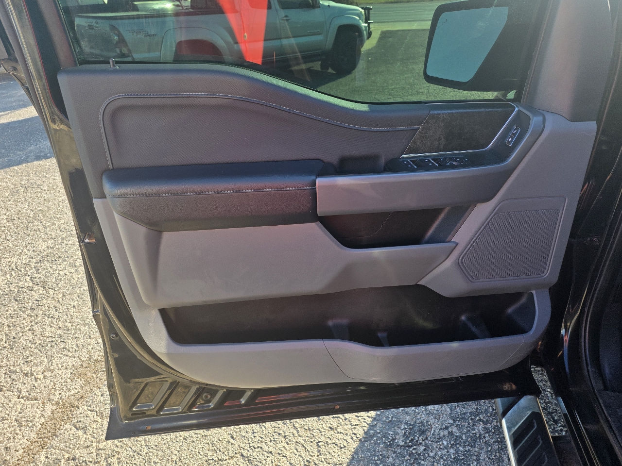 2022 Ford F-150 XLT photo 10