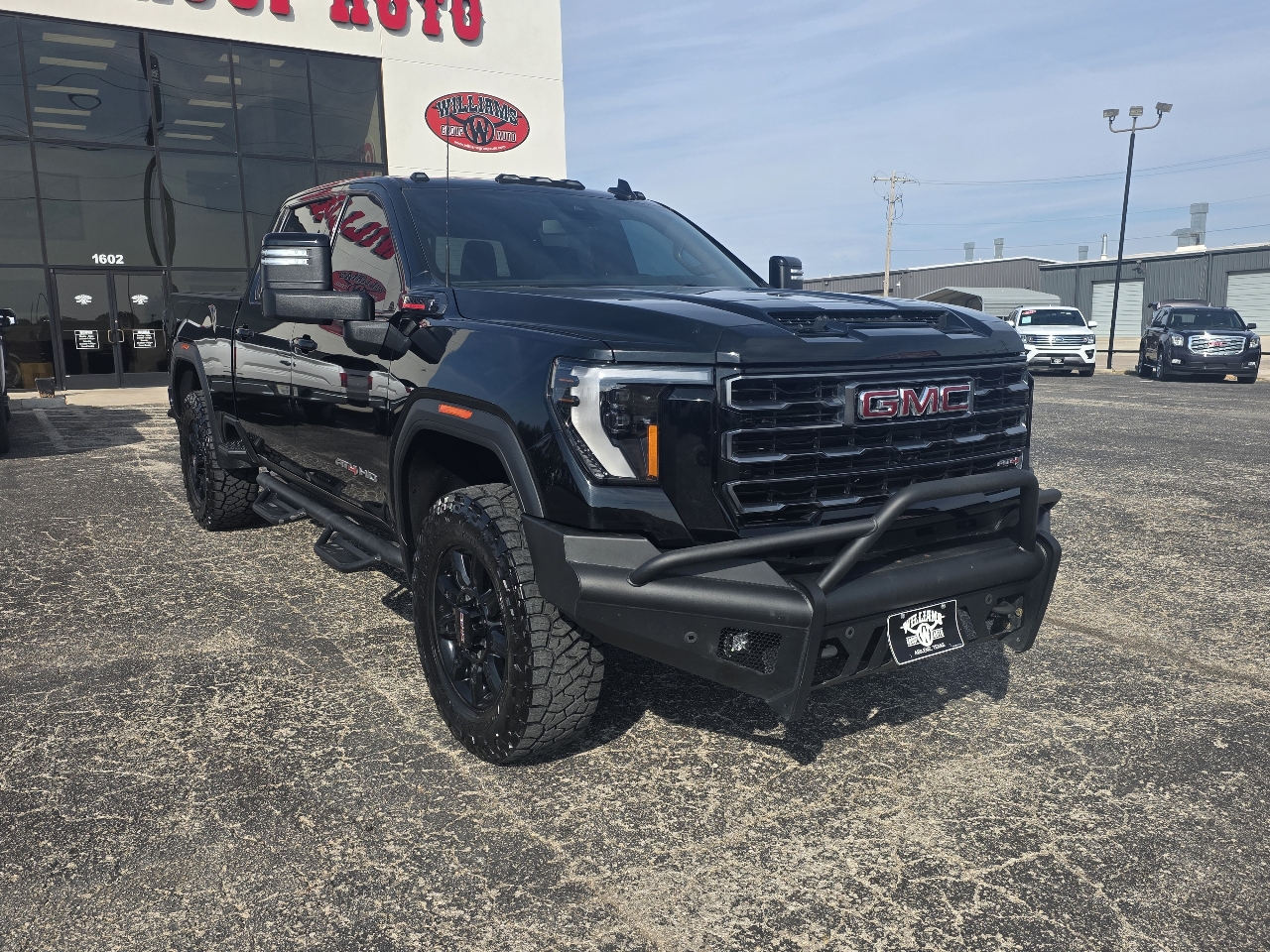 GMC Sierra 2500HD 4WD Crew Cab 159" AT4 2024 GMC Sierra 2500HD 4WD Crew Cab 159" AT4 2024