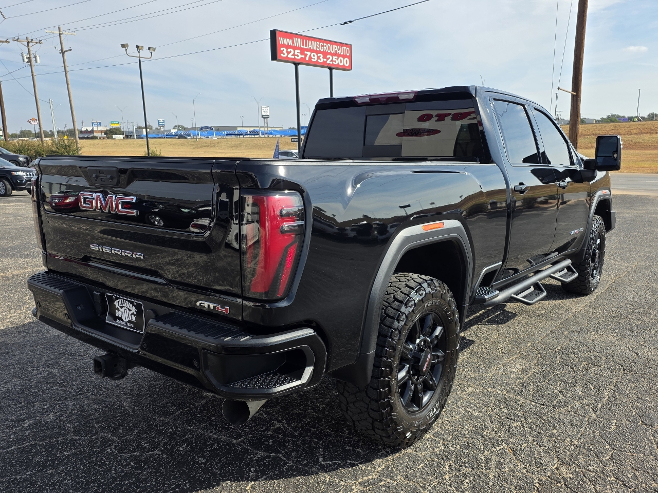 GMC Sierra 2500HD 4WD Crew Cab 159" AT4 2024 GMC Sierra 2500HD 4WD Crew Cab 159" AT4 2024
