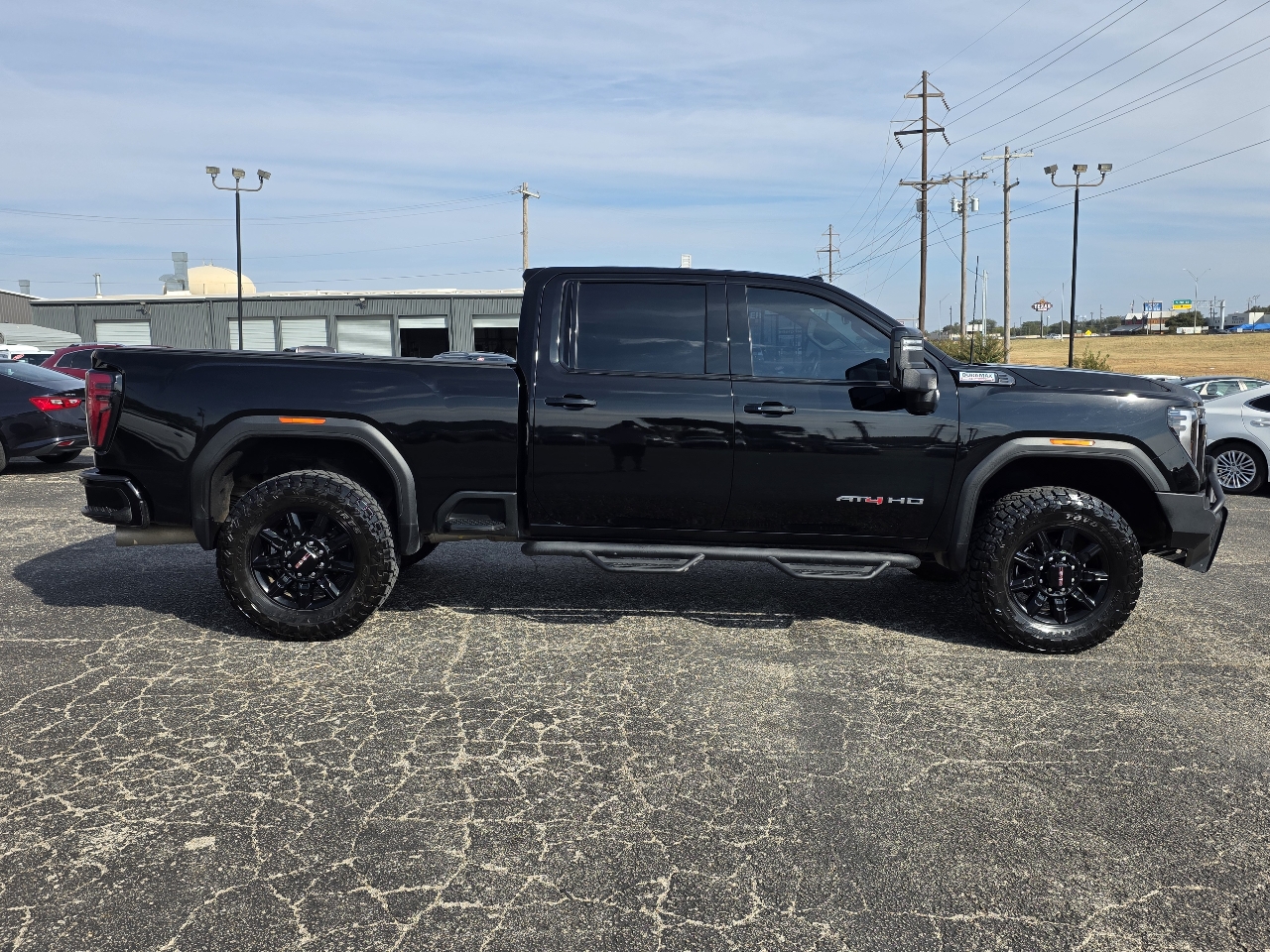 GMC Sierra 2500HD 4WD Crew Cab 159" AT4 2024 GMC Sierra 2500HD 4WD Crew Cab 159" AT4 2024