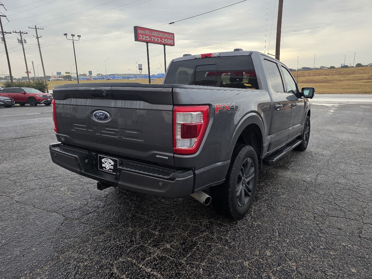 Ford F-150 Lariat 4WD SuperCrew 5.5' Box 2022 Ford F-150 Lariat 4WD SuperCrew 5.5' Box 2022