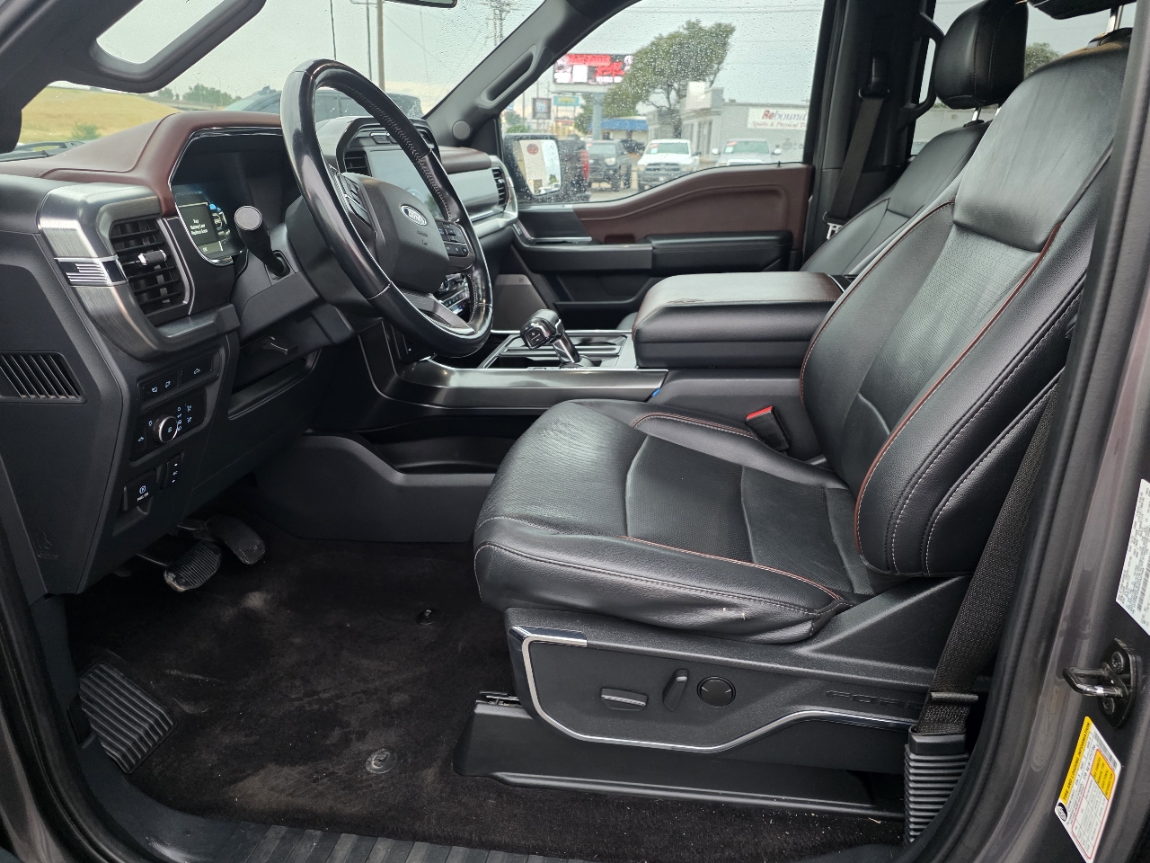 Ford F-150 Lariat 4WD SuperCrew 5.5' Box 2022 Ford F-150 Lariat 4WD SuperCrew 5.5' Box 2022