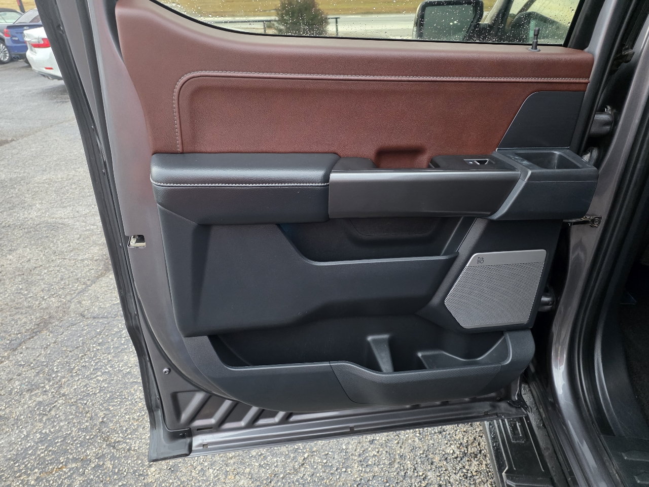 Ford F-150 Lariat 4WD SuperCrew 5.5' Box 2022 Ford F-150 Lariat 4WD SuperCrew 5.5' Box 2022