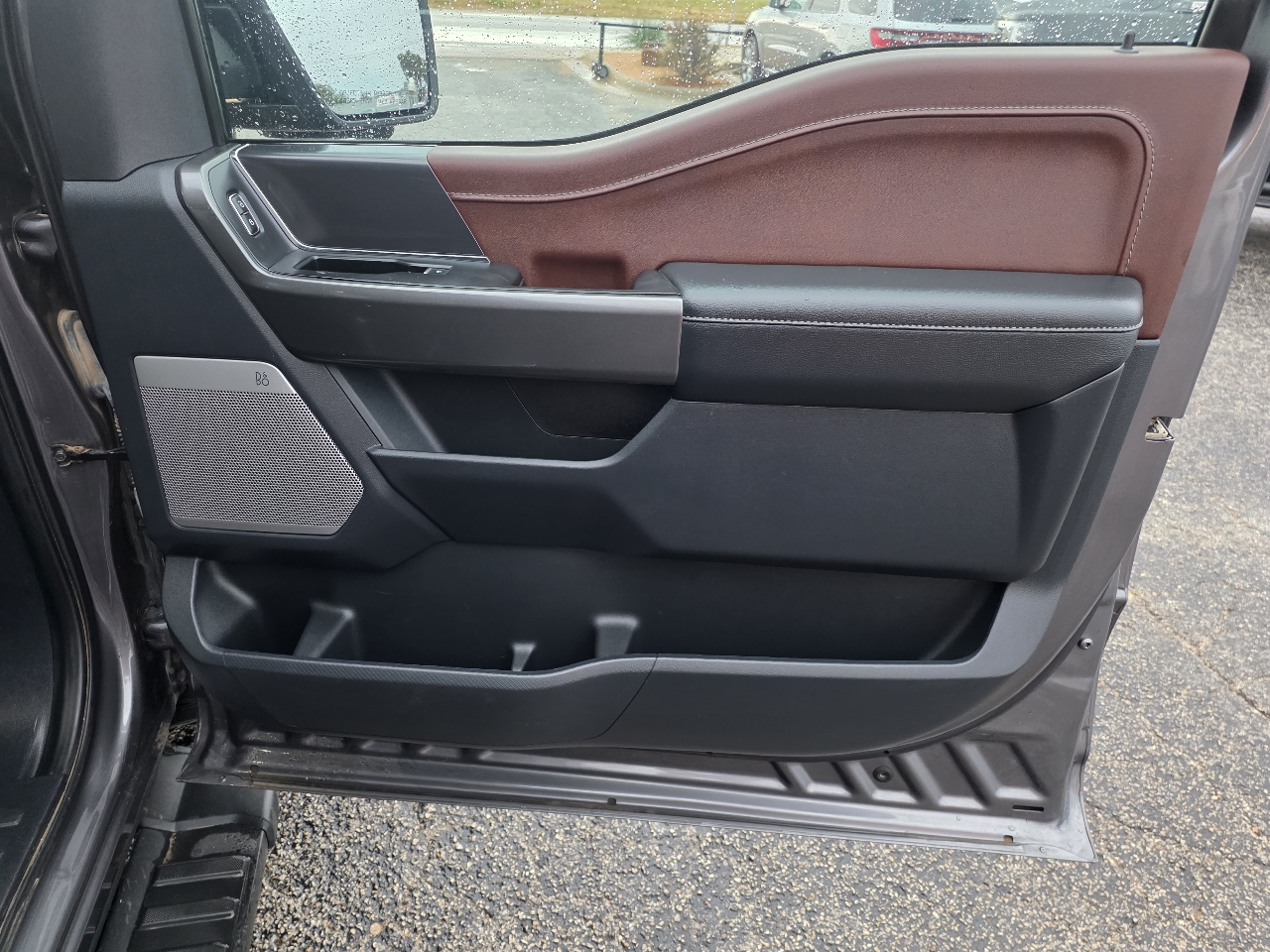 Ford F-150 Lariat 4WD SuperCrew 5.5' Box 2022 Ford F-150 Lariat 4WD SuperCrew 5.5' Box 2022
