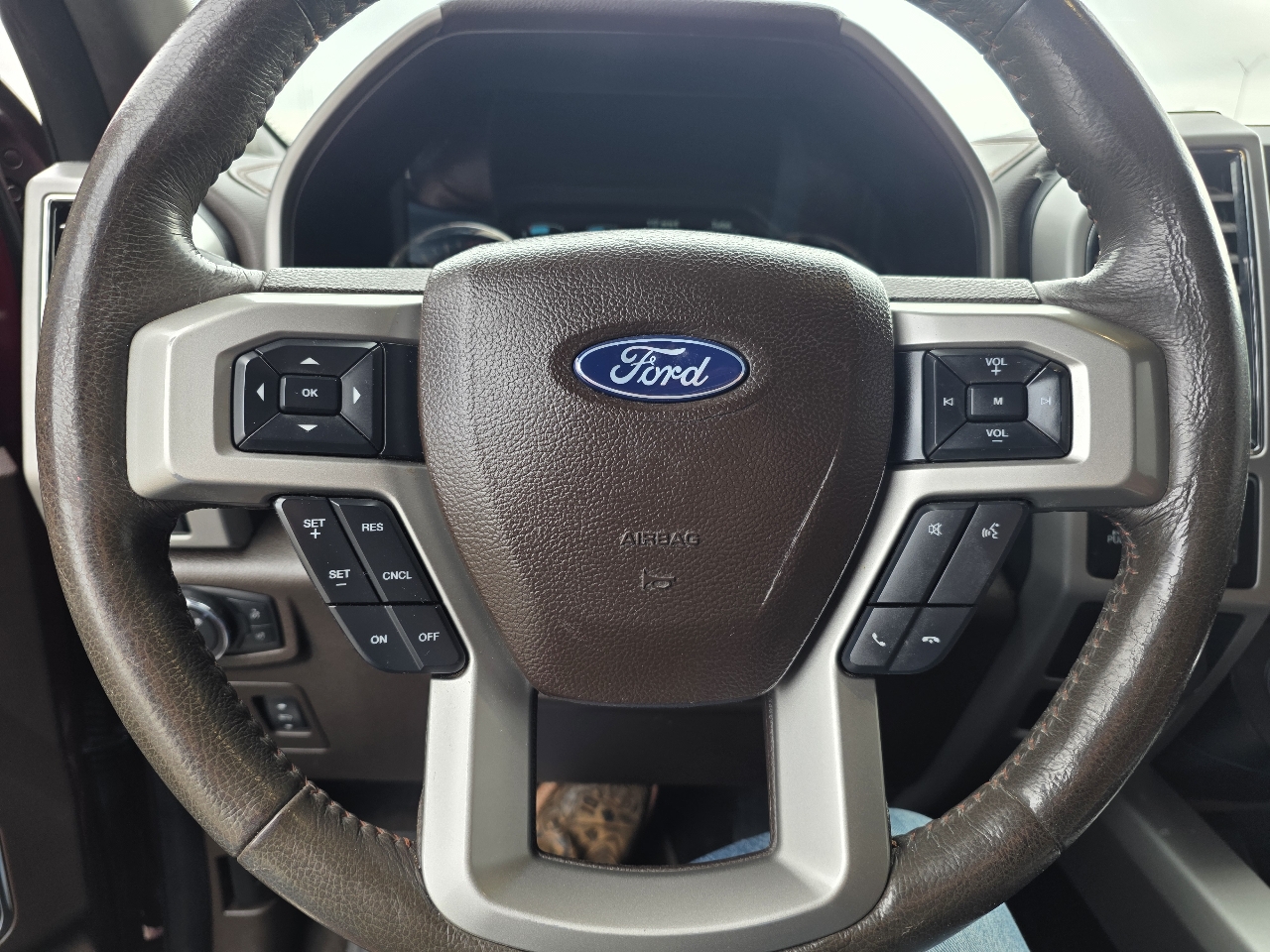 Ford F-150 King Ranch 4WD SuperCrew 5.5' Box 2018 Ford F-150 King Ranch 4WD SuperCrew 5.5' Box 2018