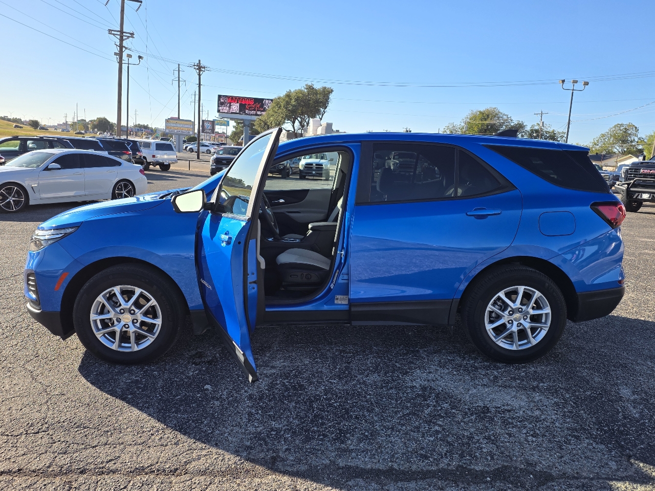 Chevrolet Equinox FWD 4dr LS w/1LS 2024 Chevrolet Equinox FWD 4dr LS w/1LS 2024