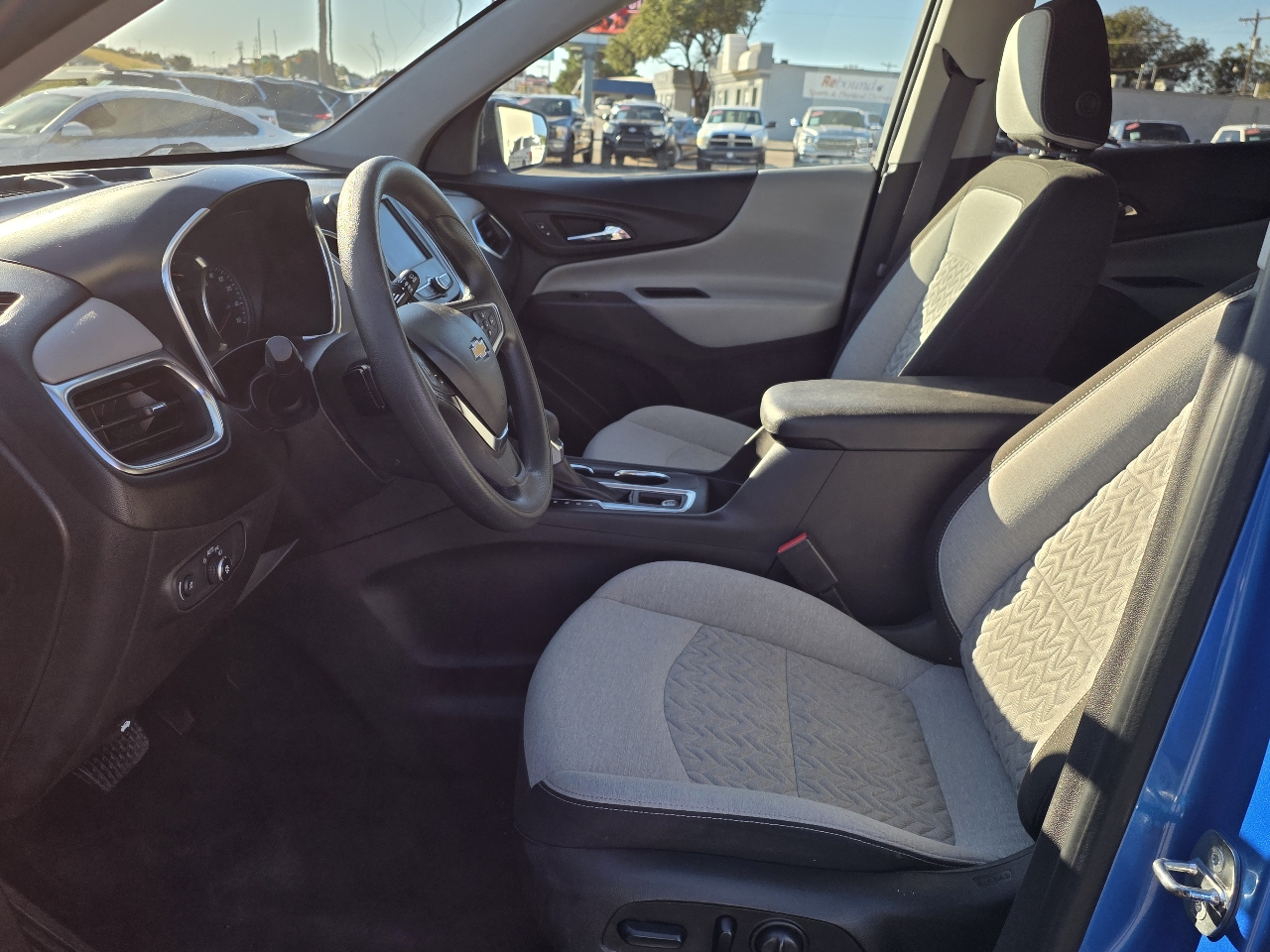 Chevrolet Equinox FWD 4dr LS w/1LS 2024 Chevrolet Equinox FWD 4dr LS w/1LS 2024