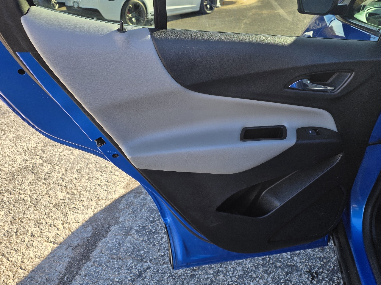 Chevrolet Equinox FWD 4dr LS w/1LS 2024 Chevrolet Equinox FWD 4dr LS w/1LS 2024