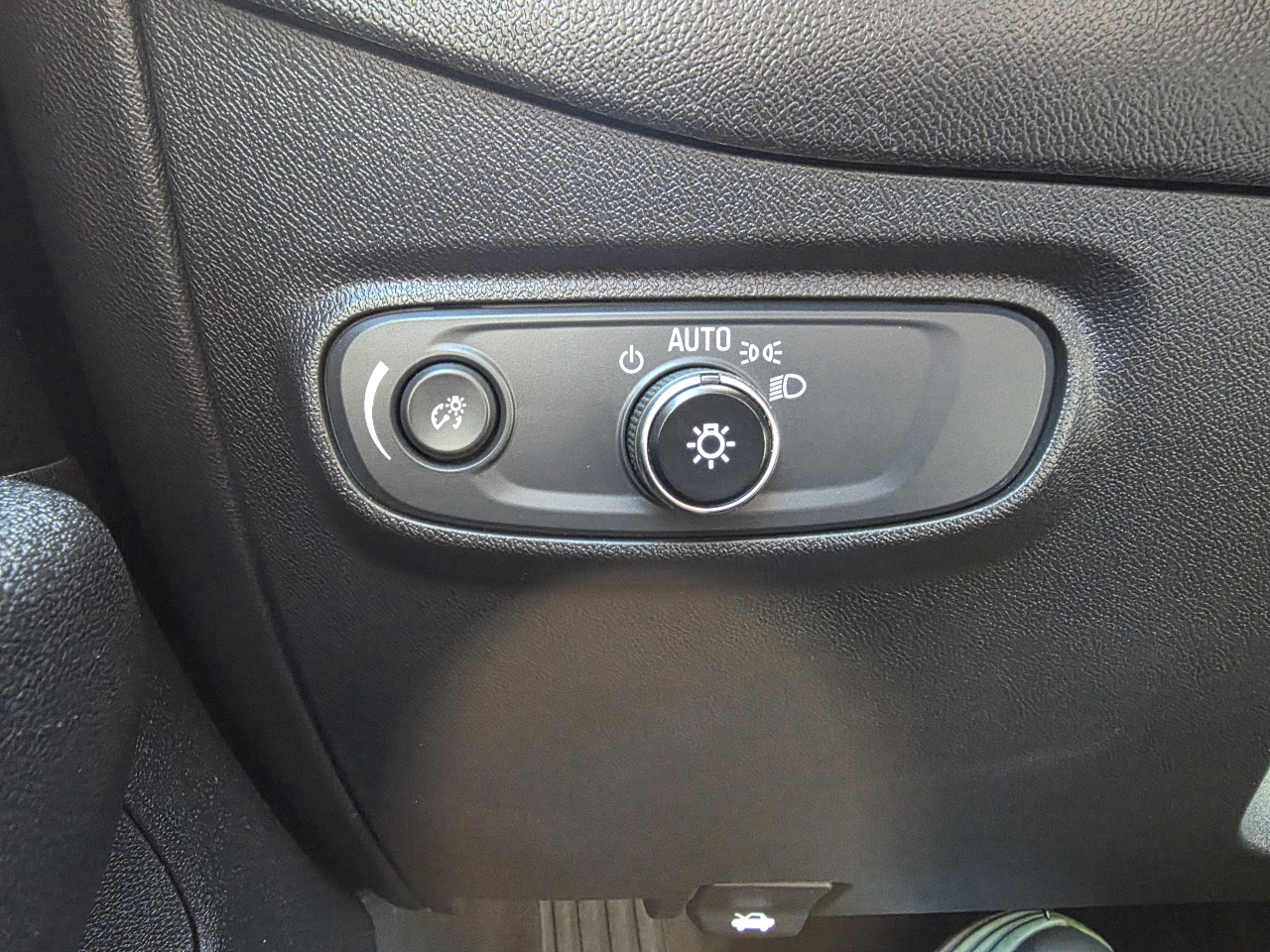 Chevrolet Equinox FWD 4dr LS w/1LS 2024 Chevrolet Equinox FWD 4dr LS w/1LS 2024