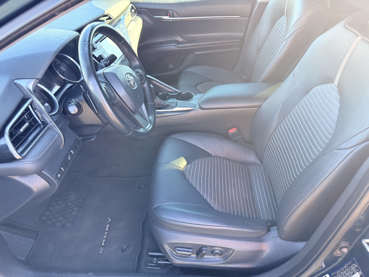 Toyota Camry SE Auto (Natl) 2020 Toyota Camry SE Auto (Natl) 2020