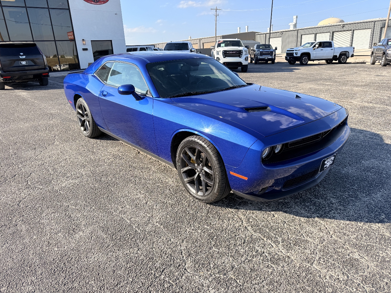 2022 Dodge Challenger SXT RWD