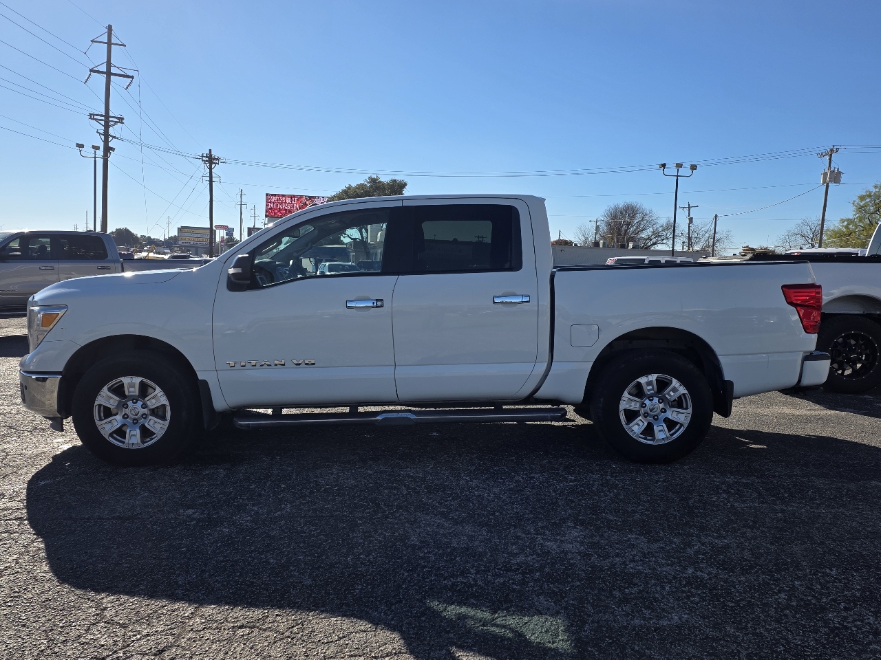 Nissan Titan 4x4 Crew Cab SV 2019