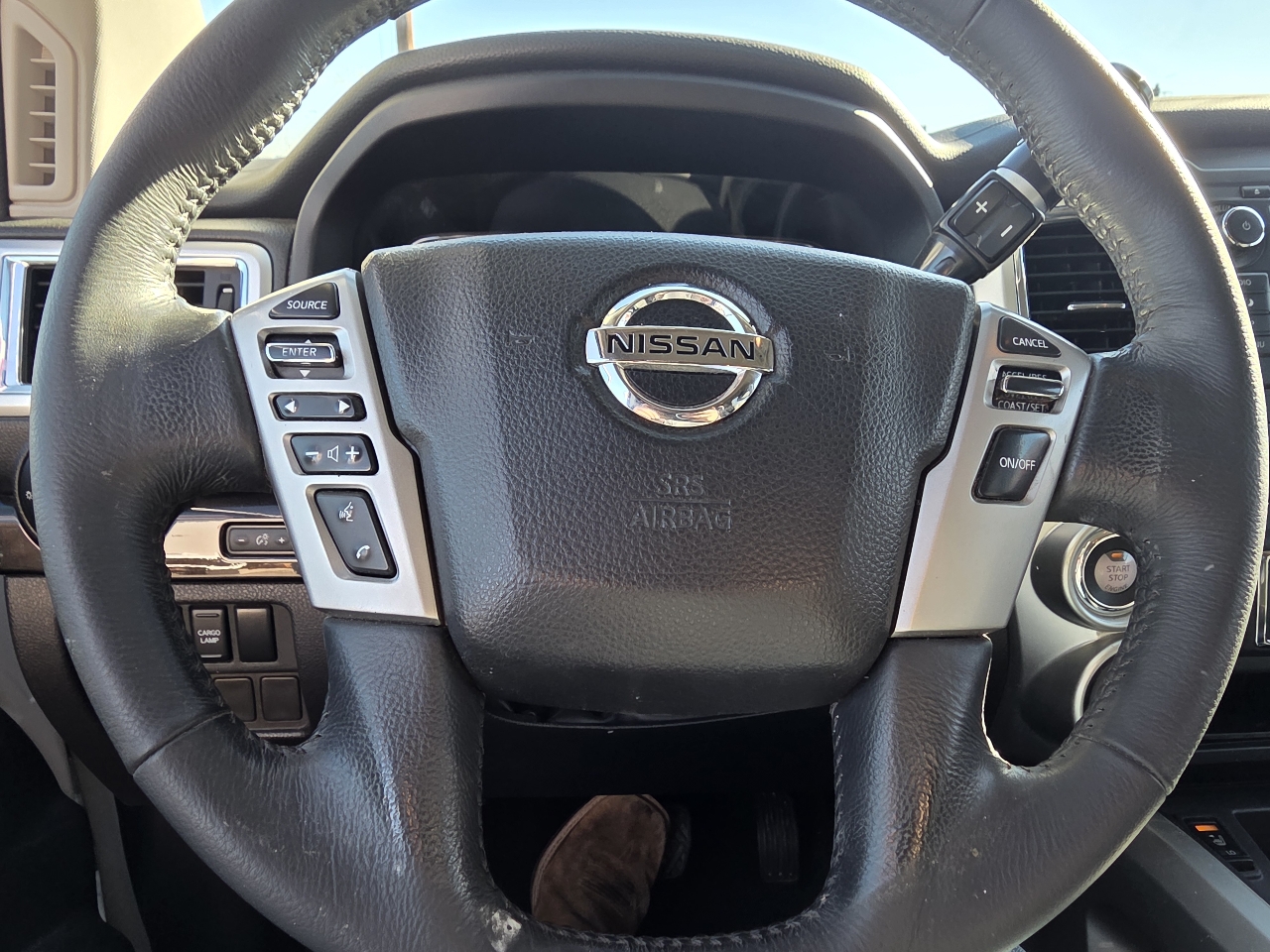 Nissan Titan 4x4 Crew Cab SV 2019