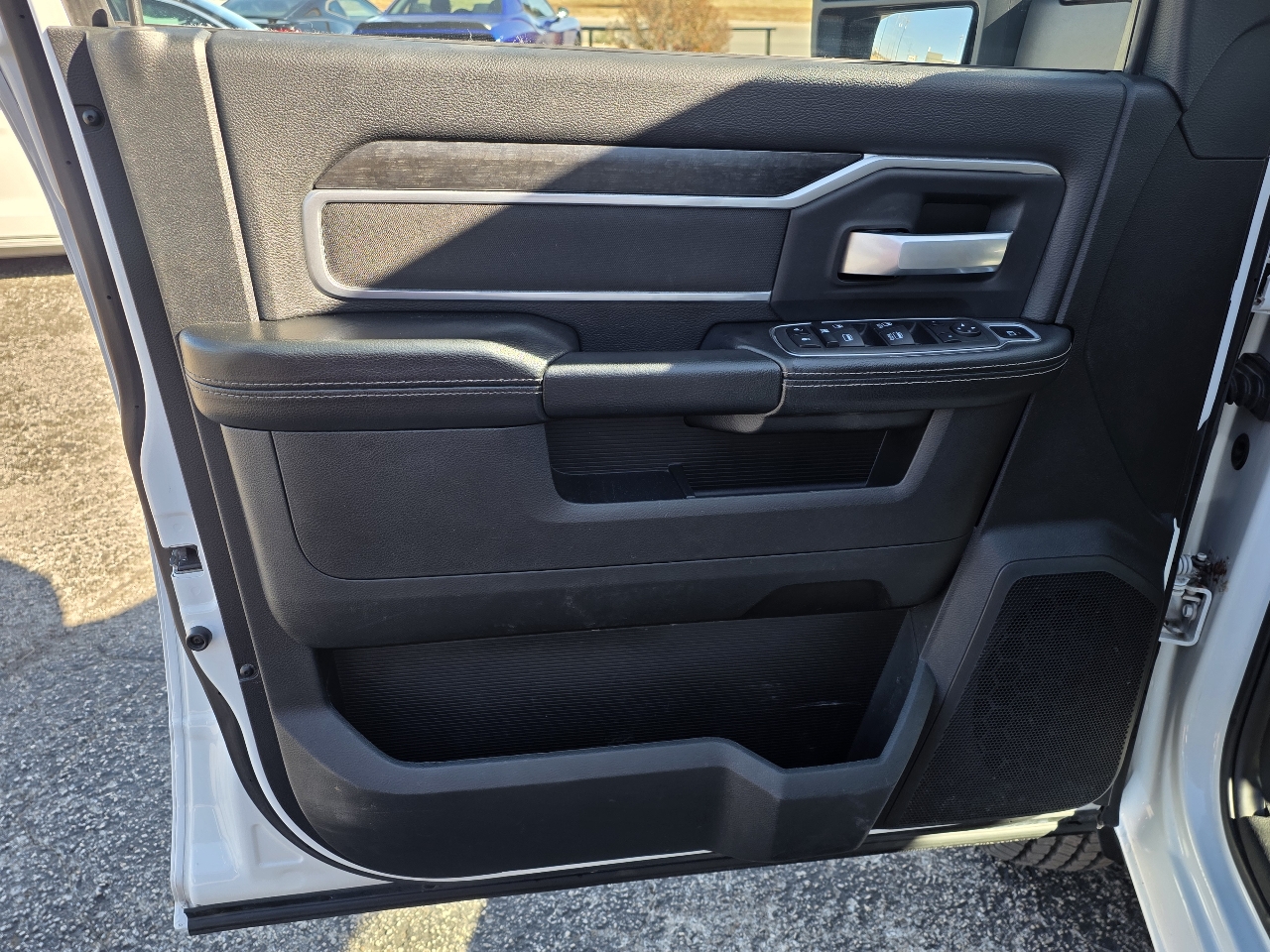 RAM 3500 Big Horn 4x4 Crew Cab 8' Box 2024