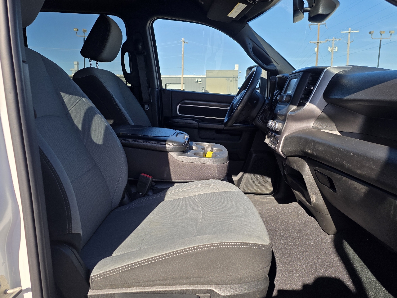 RAM 3500 Big Horn 4x4 Crew Cab 8' Box 2024