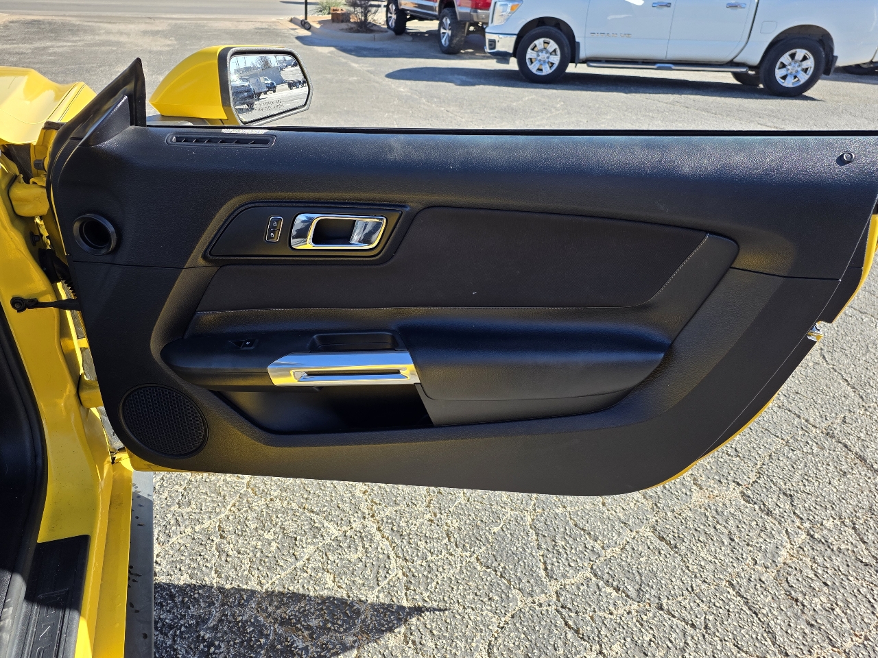 Ford Mustang V6 Convertible 2017