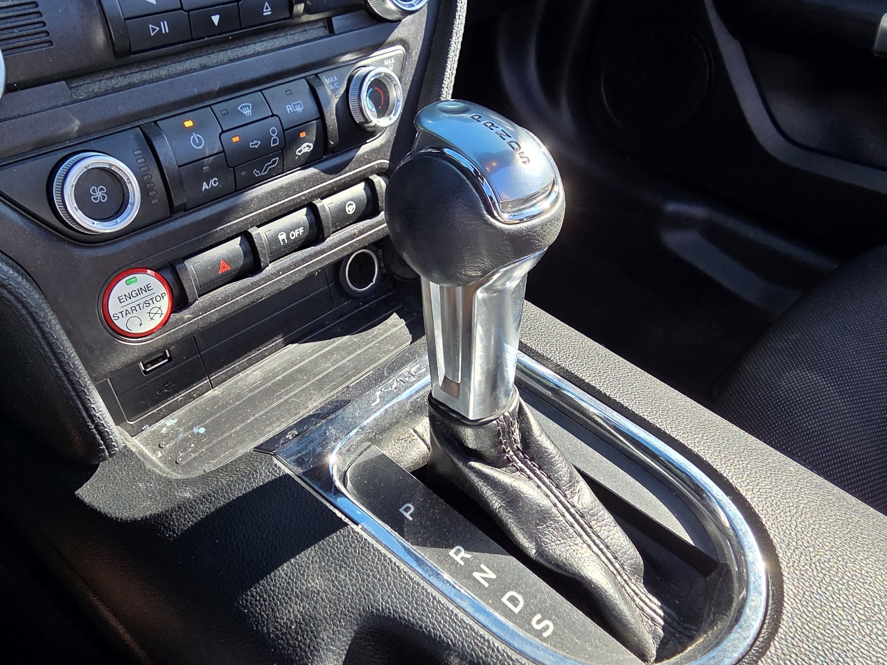 Ford Mustang V6 Convertible 2017