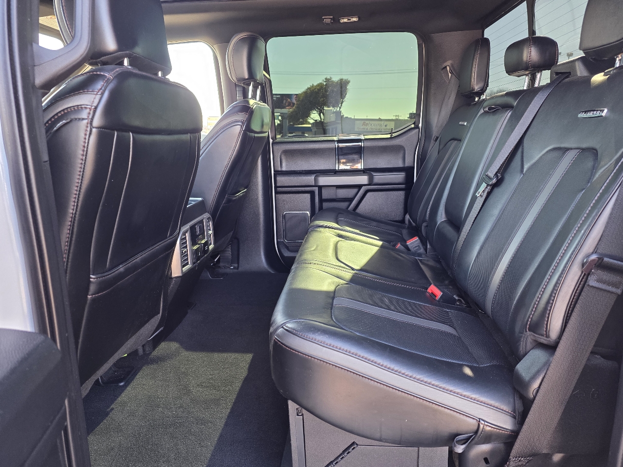 Ford Super Duty F-450 DRW Platinum 4WD Crew Cab 8' Box 2021