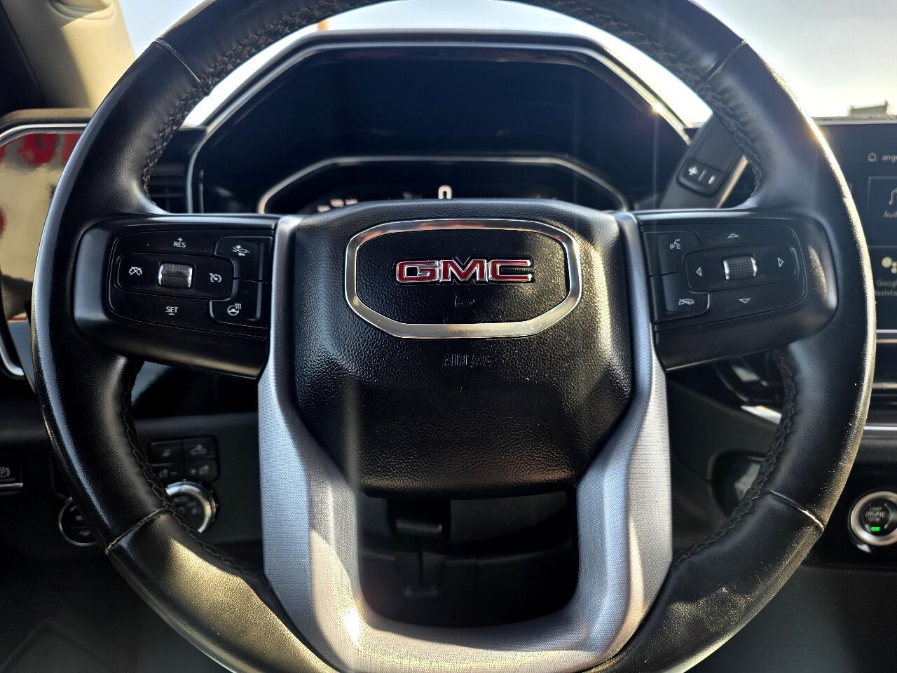 GMC Sierra 1500 4WD Crew Cab 147" SLT 2024