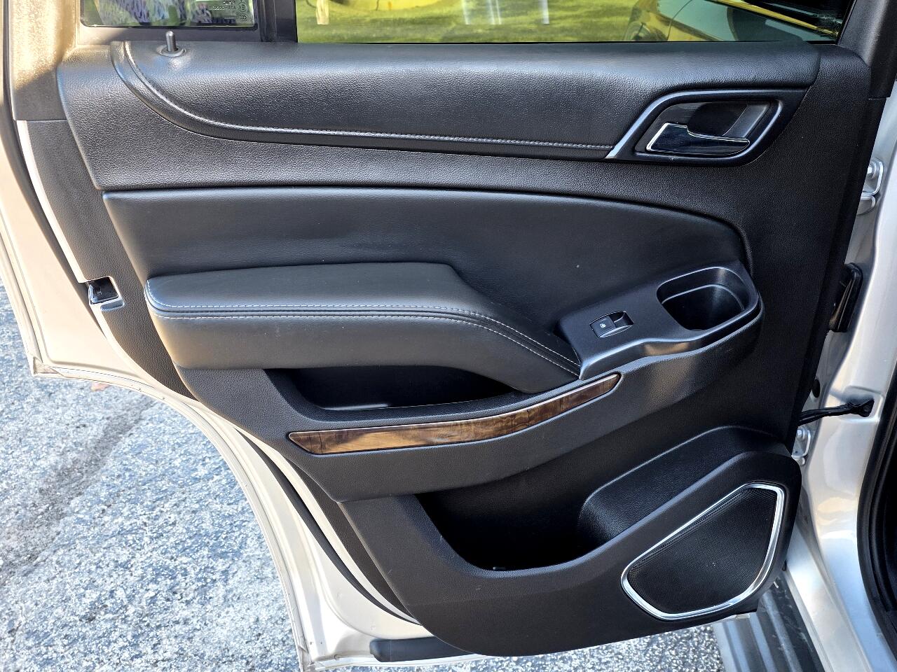 Chevrolet Tahoe 4WD 4dr LT 2016