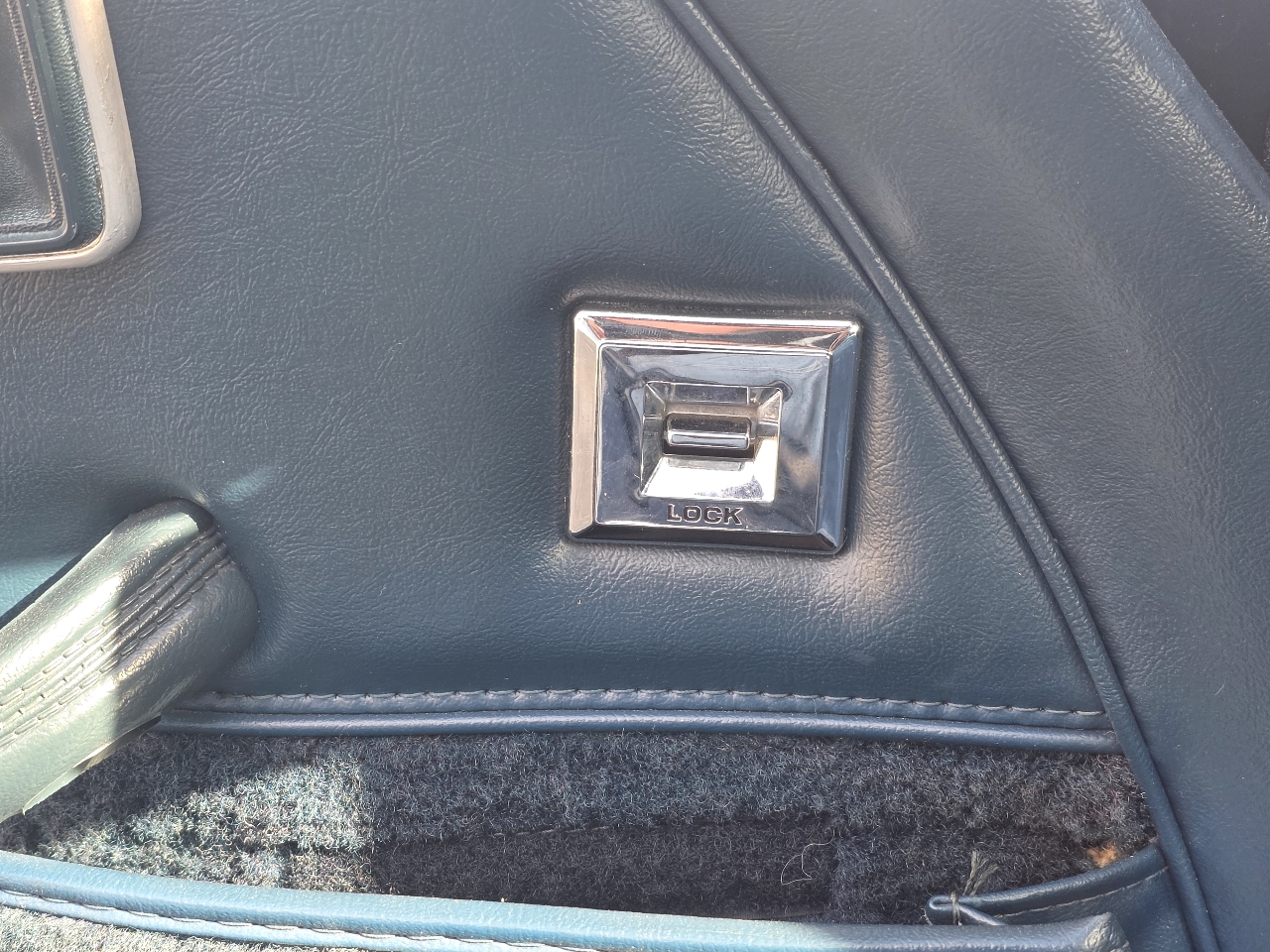 Chevrolet Corvette 2dr Coupe 1982