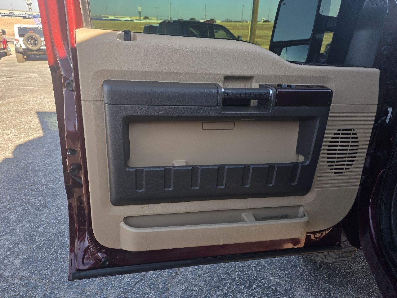 Ford Super Duty F-250 SRW 4WD Crew Cab 156" Lariat 2011